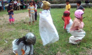 Lomba Unik 17 Agustus Lomba Unik 17 Agustus