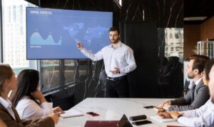 Presentasi Tips Ampuh Tidak Gugup Saat Berbicara di Depan Umum