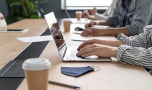 7 Cara Menghasilkan Uang dari Internet yang Terbukti Ampuh di 2025