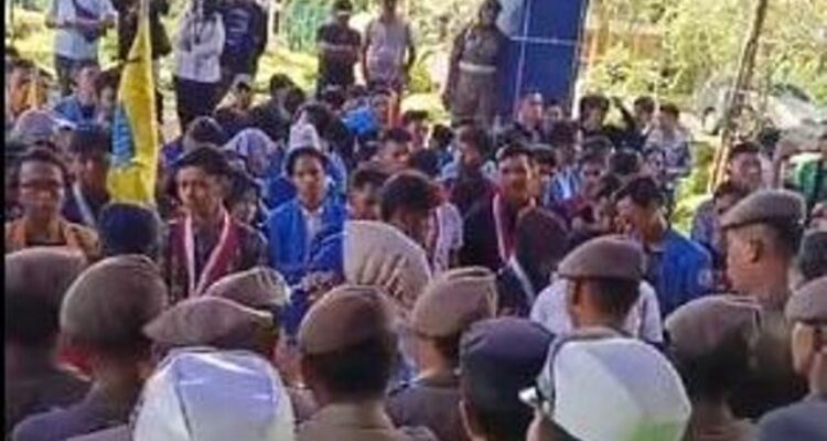 Mahasiswa Gelar Unjuk Rasa Kritik 100 Hari Kerja Wali Kota dan Wakil Wali Kota Lubuklinggau